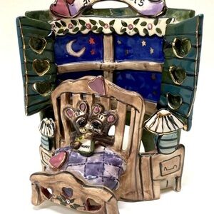 Charming Ceramic Candle Holder with Bear Design